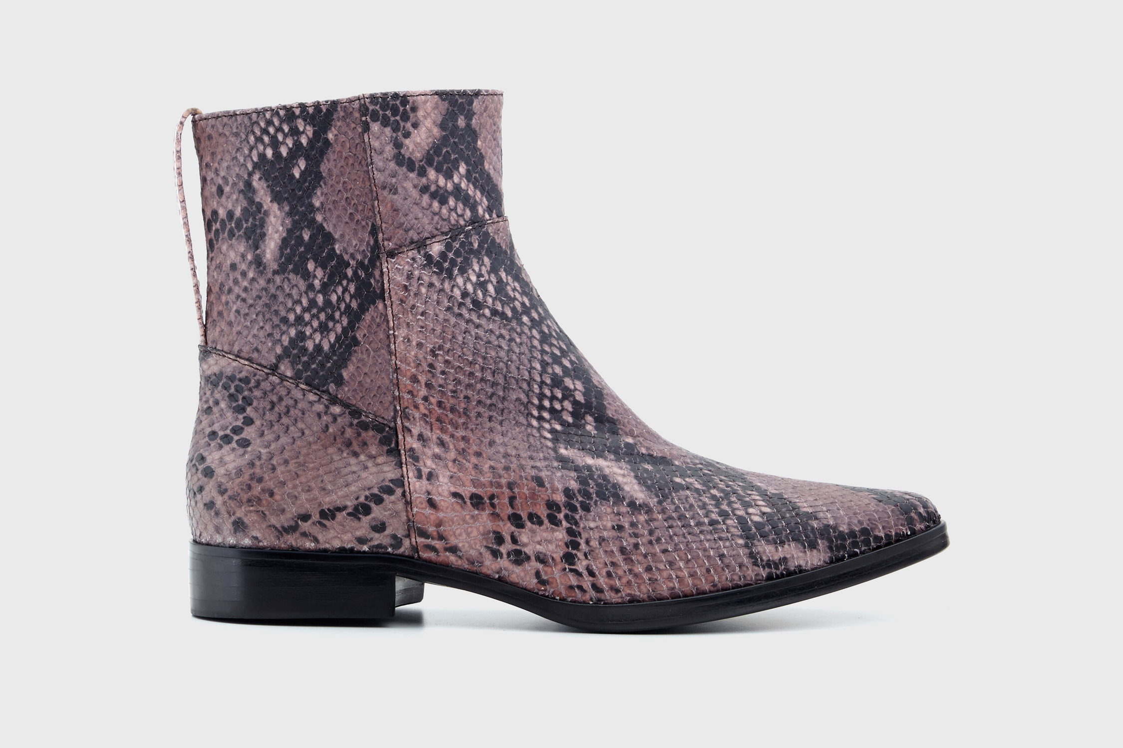 Dorotea botín plano Emily rosa fw17 perfil