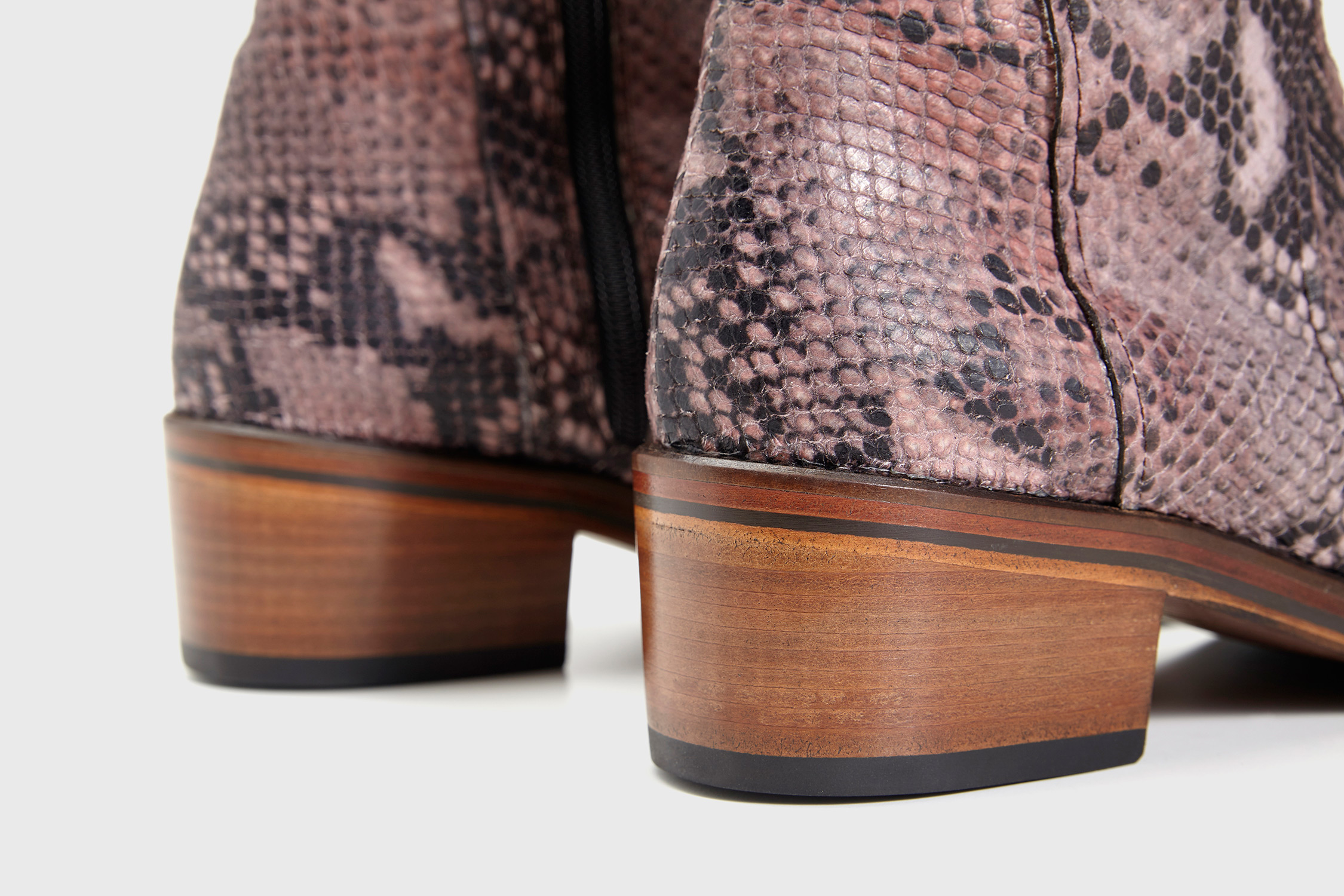 Dorotea botín Elena pitone rosa fw17 detalle