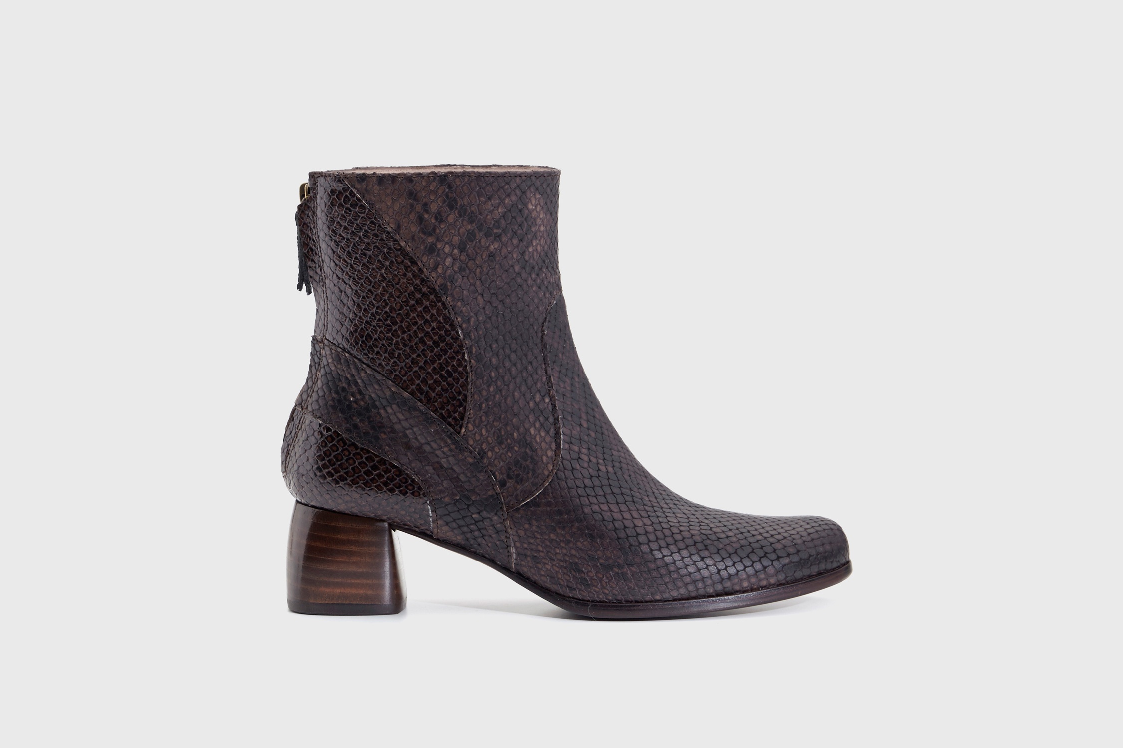 Dorotea botín de tacón medio Edna pitone testa fw18 perfil
