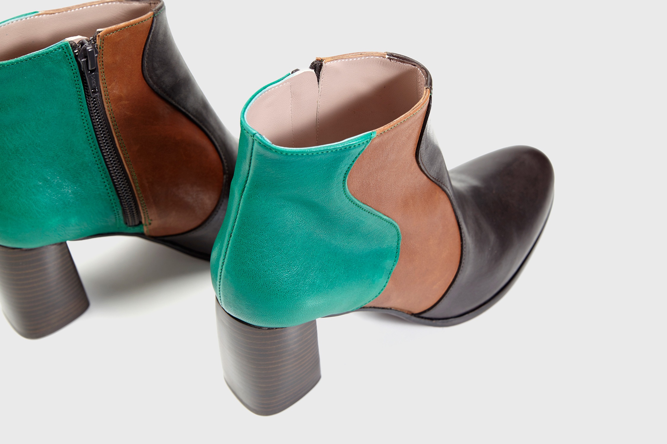 Dorotea botín de tacón alto Ruby tricolor fw17 detalle