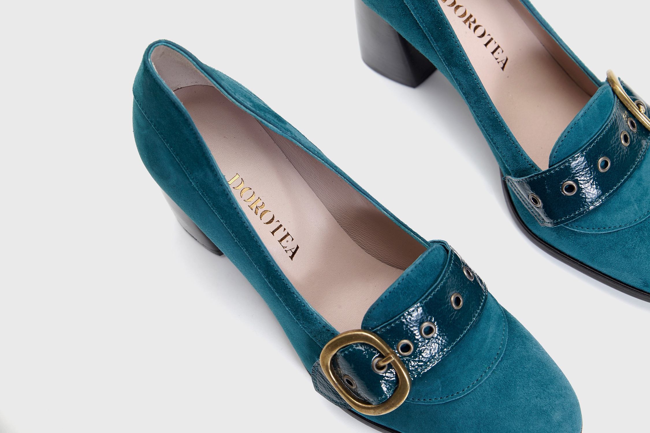 Dorotea zapato salón Juliette azul fw18 detalle